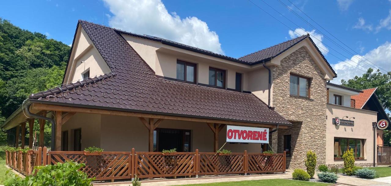 Penzion Pod Tureckom Hotel Trenčianske Bohuslavice Exterior foto
